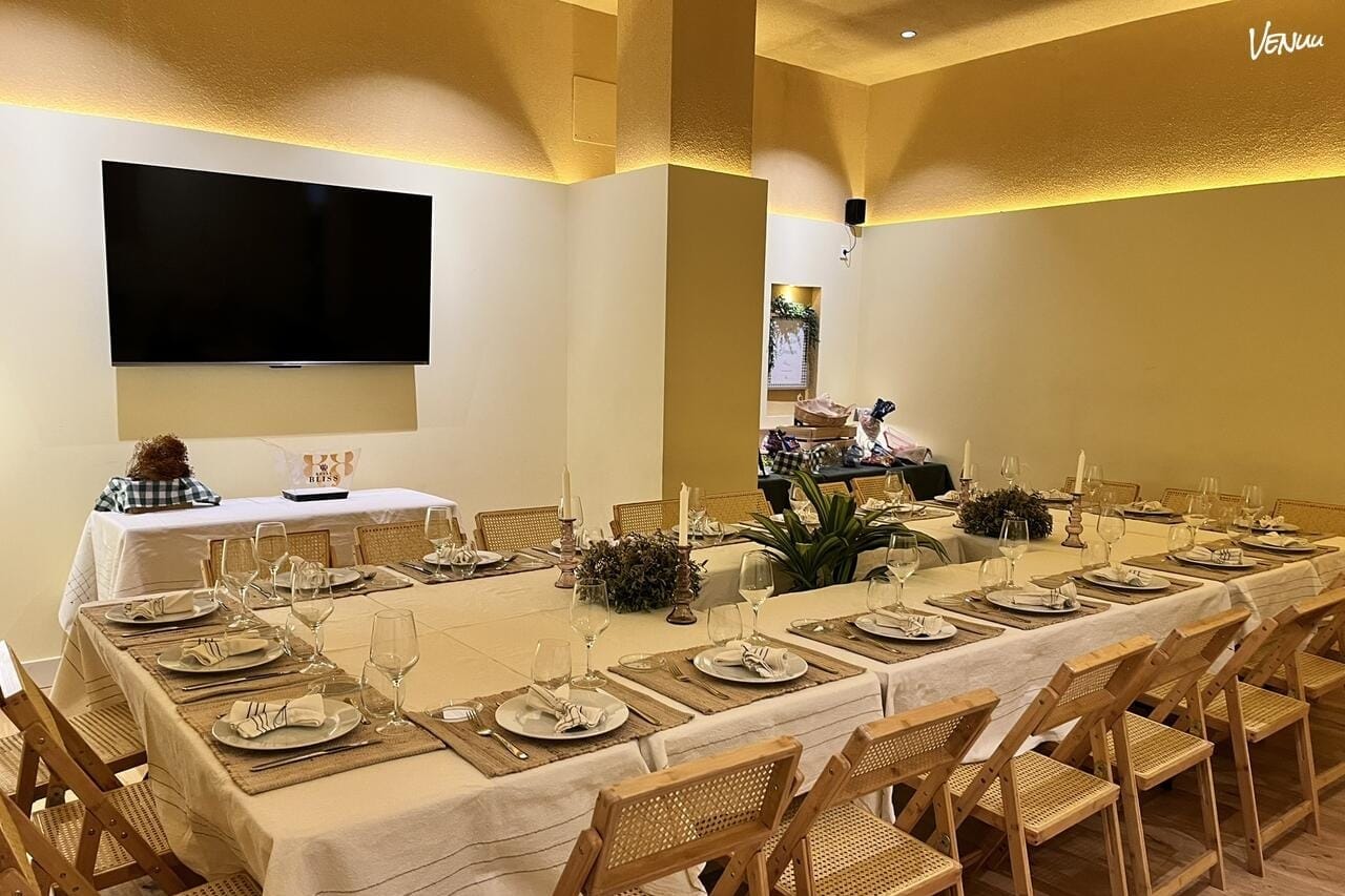 Origen Espacio Eventos, local para celebraciones privadas en la calle Pedro Teixeira, en Tetuán, Madrid.