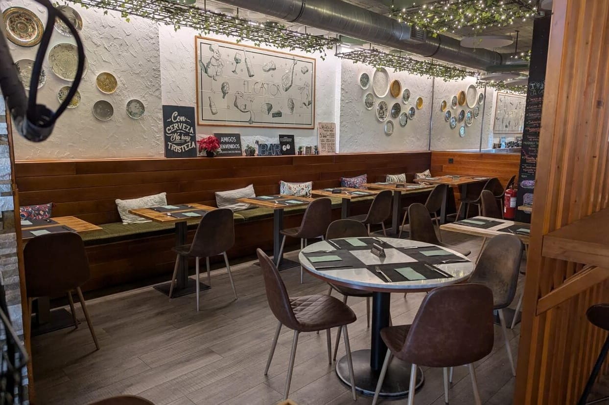 Taberna El Castor en Valdebebas para cumpleaños infantiles y comidas familiares en Madrid.