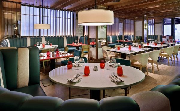 Comida de empresa Madrid: restaurantes y espacios para grupos que no acabarán en PowerPoints