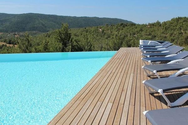 11 Locales para fiestas con piscina en Barcelona: ¡Fiestón y chapuzón!