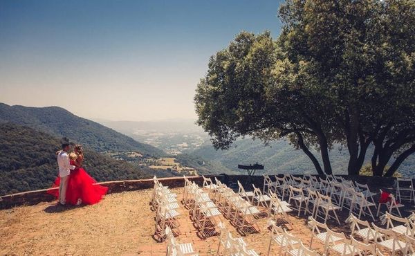 Los mejores 15 sitios bonitos para casarse en Cataluña si quieres romance, naturaleza y buena fiesta