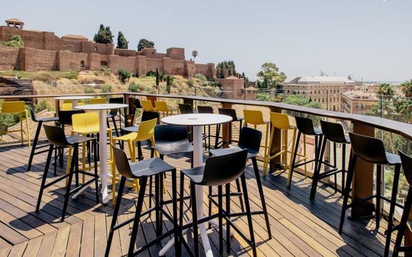 7 Restaurantes para despedidas de soltera en Málaga sin terminar con el velo en la farola