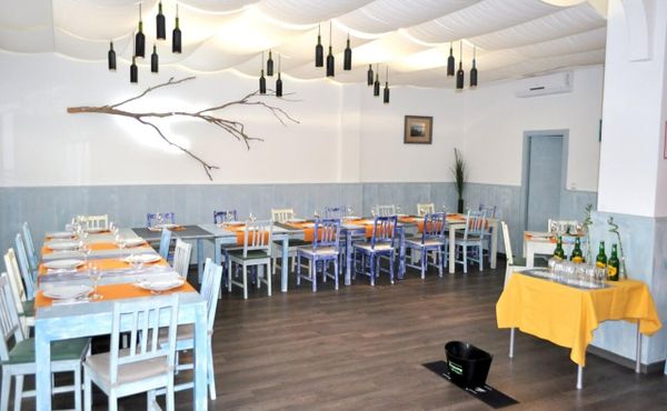 Restaurantes para cenas de empresa en Málaga. Aquí 9 sitios donde brindas con tu jefe