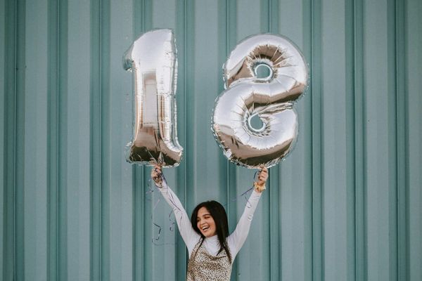 Puesta de largo: Cómo celebrar los 18 años con estilo y vestidos de ensueño en Sevilla