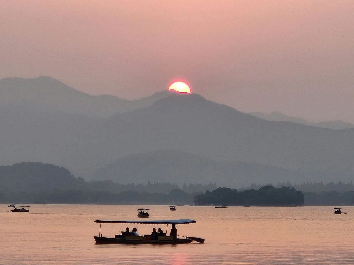 Hangzhou, Unpeeled: Five Thousand Years in Four Chapters