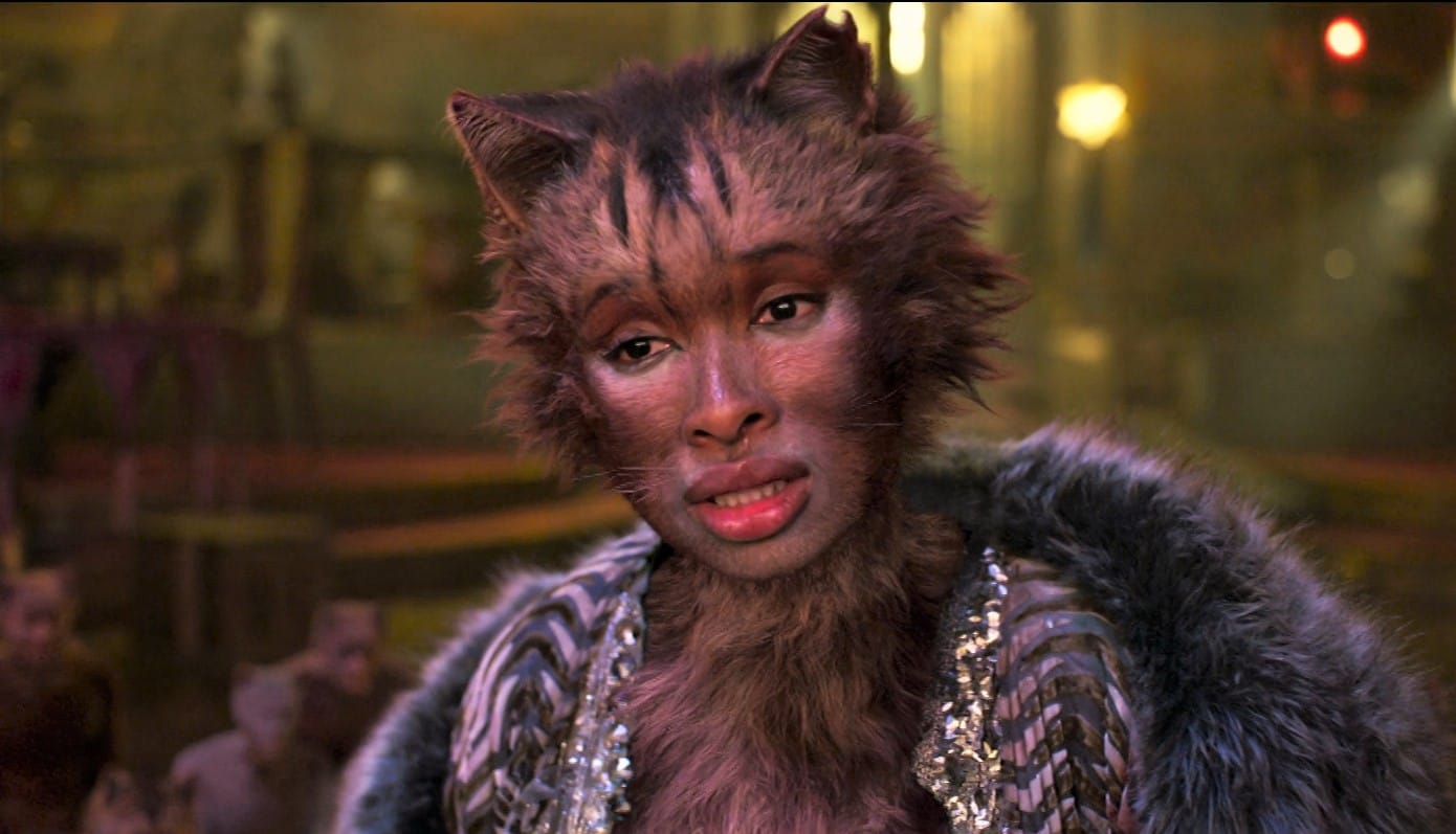 Jennifer Hudson's face poorly morphed to a humanoid cat body thing in CATS (2019).