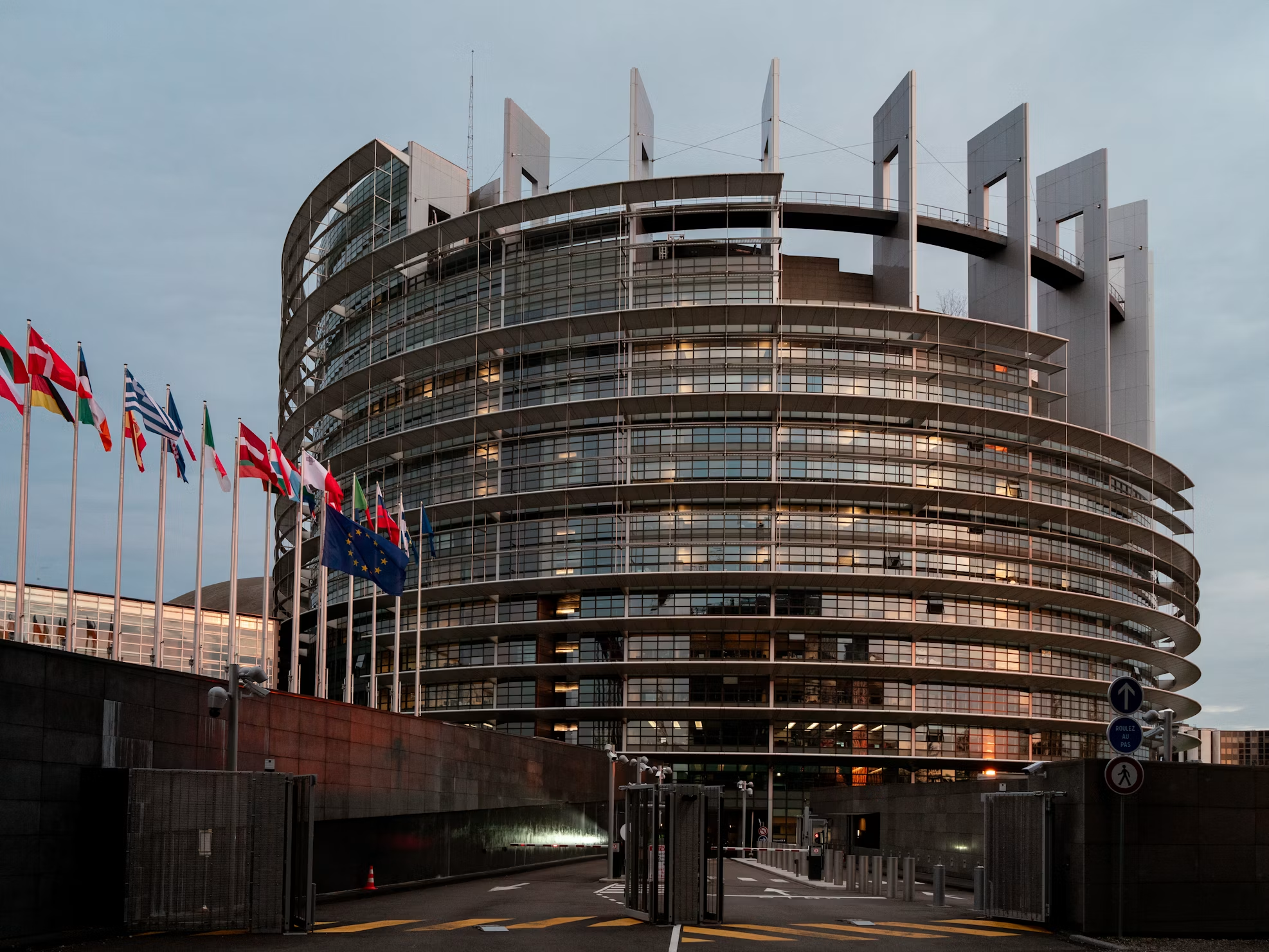 Crossmint Secures PSD2 and MiCA Authorization