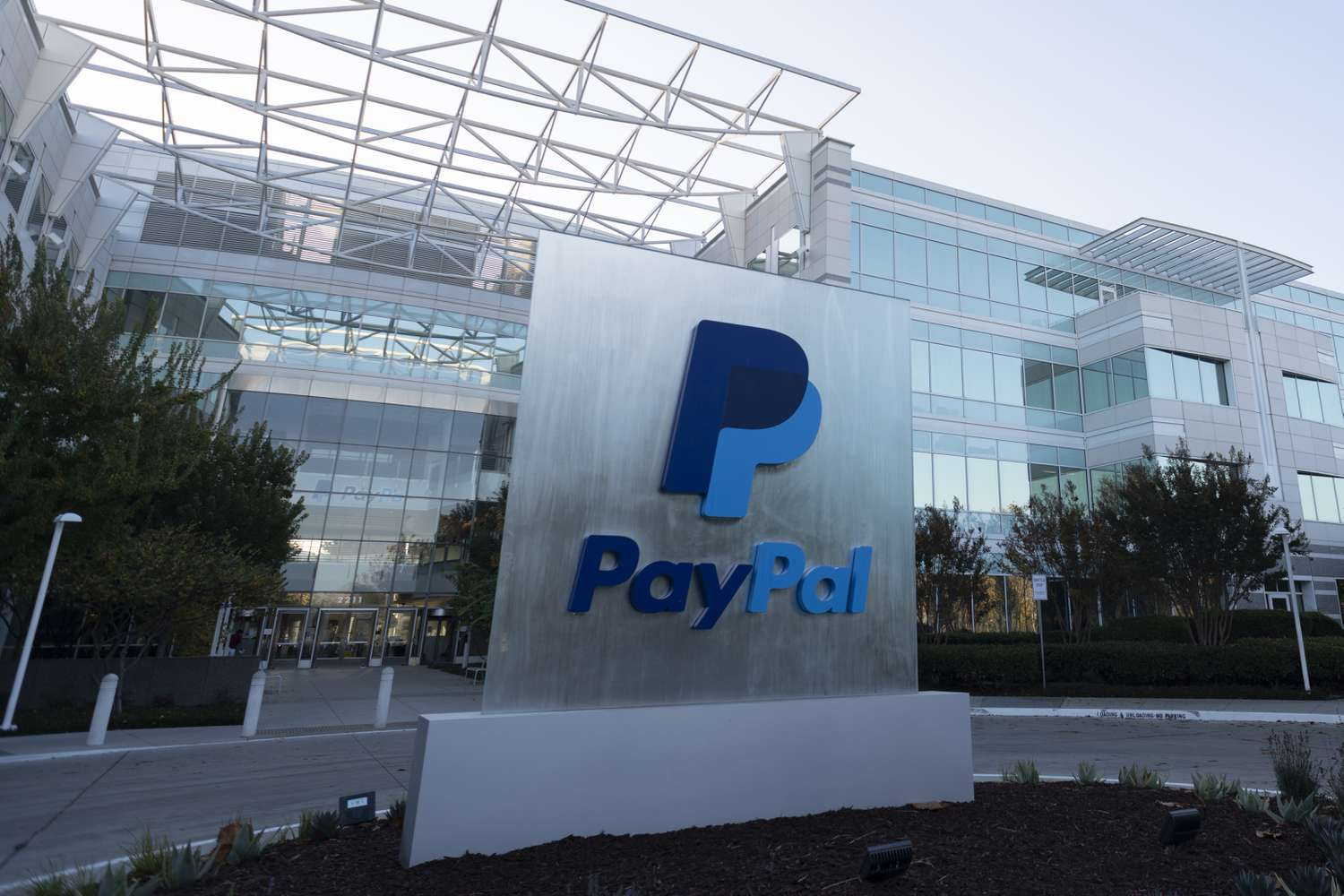 PayPal Brings PYUSD to Polygon Natively