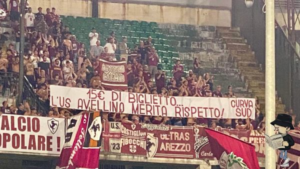 Curva Sud Arezzo: "L'US Avellino merita rispetto!".