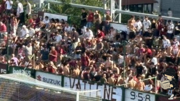 Torino, striscione "Vattene" al Filadelfia.