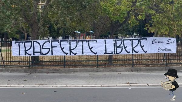 Crotone, la Curva Sud si schiera contro il divieto ai salernitani.