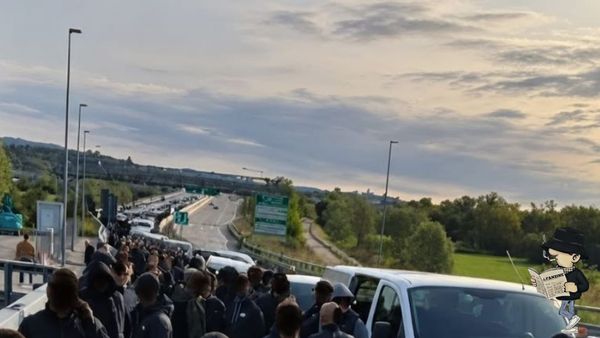Romanisti senza biglietto bloccati e rispediti a casa.