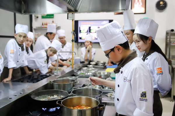 WorldSkills – die Welt der beruflichen Fähigkeiten. Wer hat uns eigentlich das Kochen abgewöhnt?