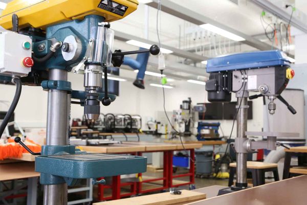 Who will be the makers if computing becomes a utility?