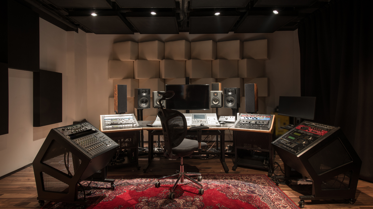Music Admin at ADEEM Latina 2025, Gene Simmons to Testify Before Senate, ECSA Calls for AI Transparency, and Cash Estate Sues Coca-Cola