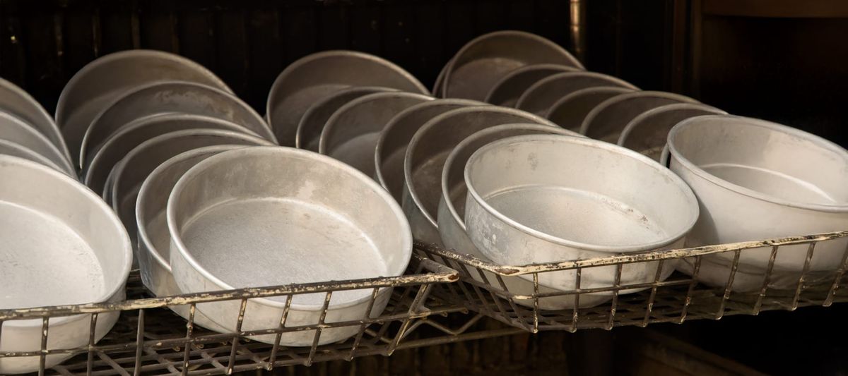 Used Commercial Equipment, Cake pans on wire rack, where to buy used commercial equipment