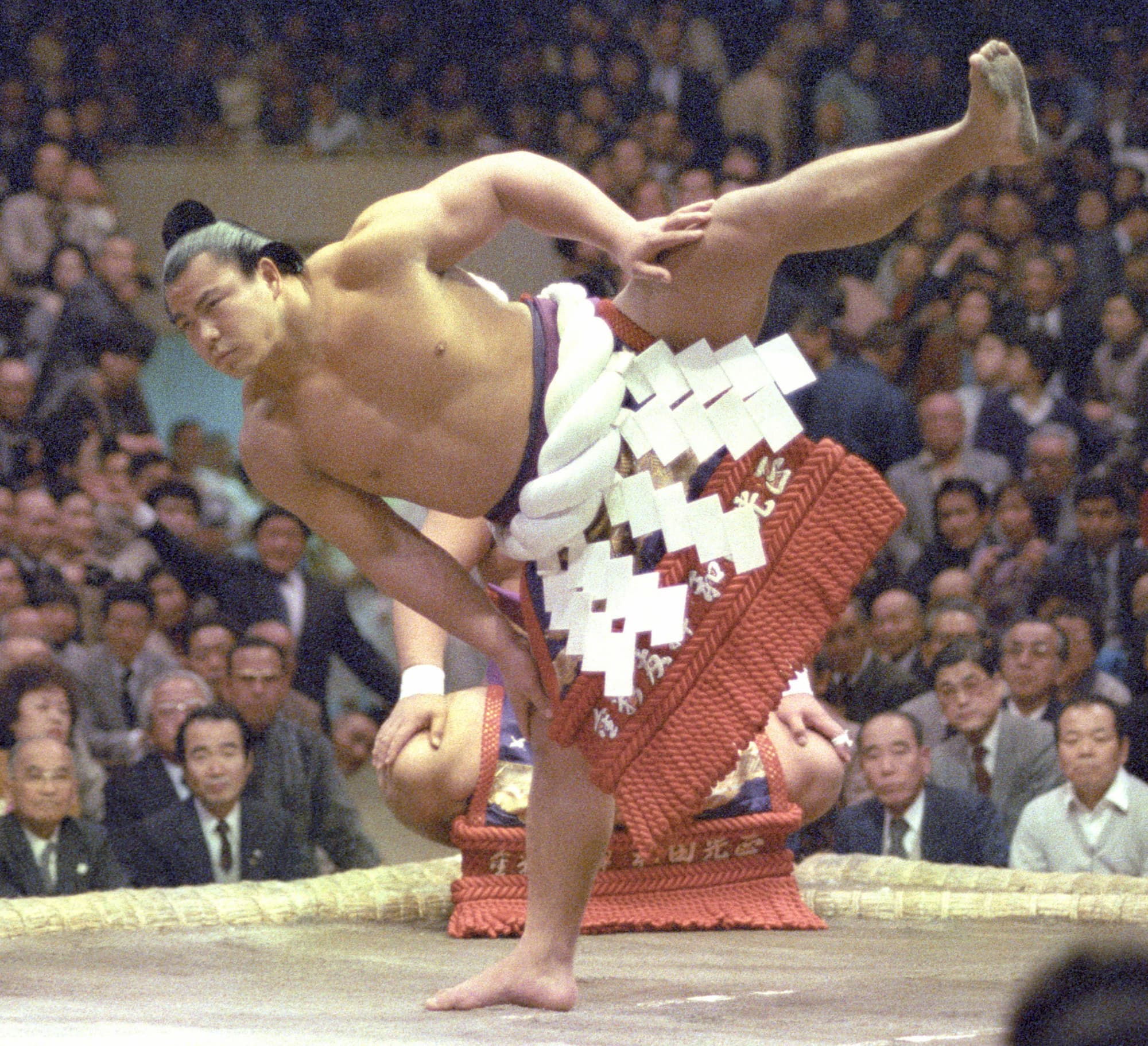 The Sumo wrestler Chiyonofuji doing Shiko