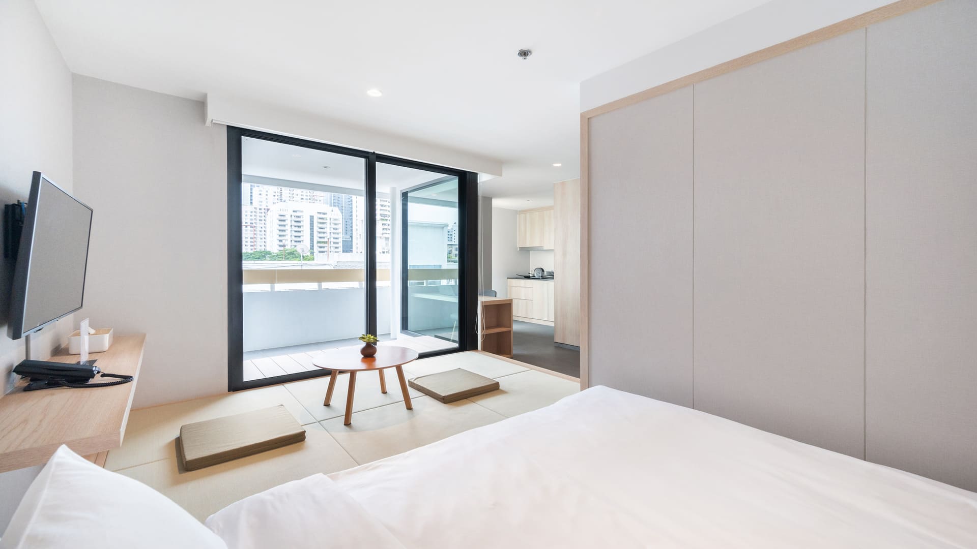 LiveZen Hotel - a Japanese style hotel in Bangkok with Tatami mats