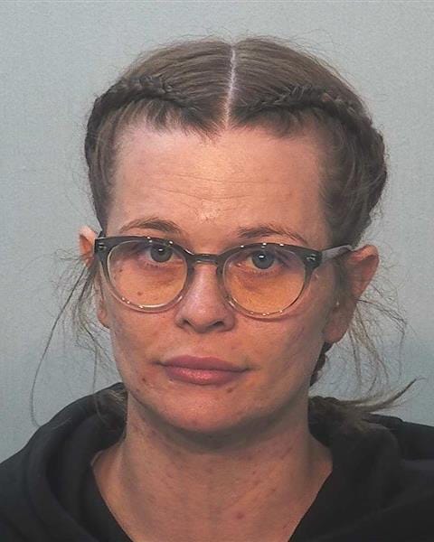 Allen County warrant photograph for Chelsea Dawn Bules