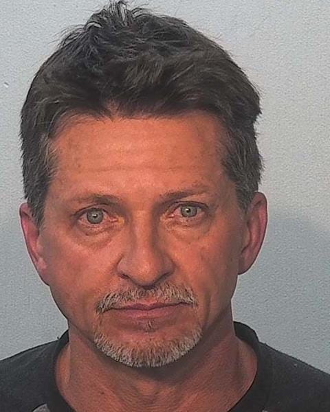 Allen County warrant photograph for Brandon Clint Oliver