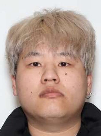 Allen County warrant photograph for Junlin Wei