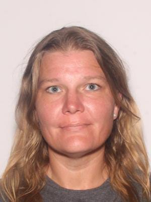 Allen County warrant photograph for Mandy Sue Roberts