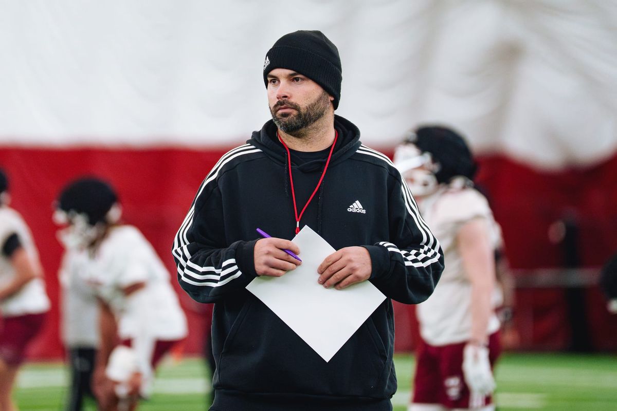 UMass falls apart in 35-16 rivalry loss to UConn
