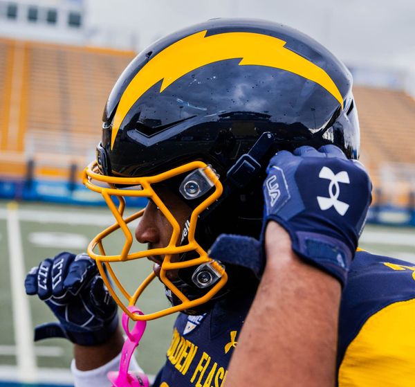 Kent State to play Notre Dame in 2027