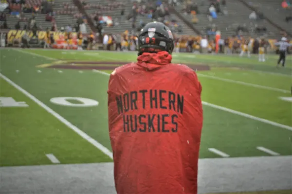 Go West, young Huskies