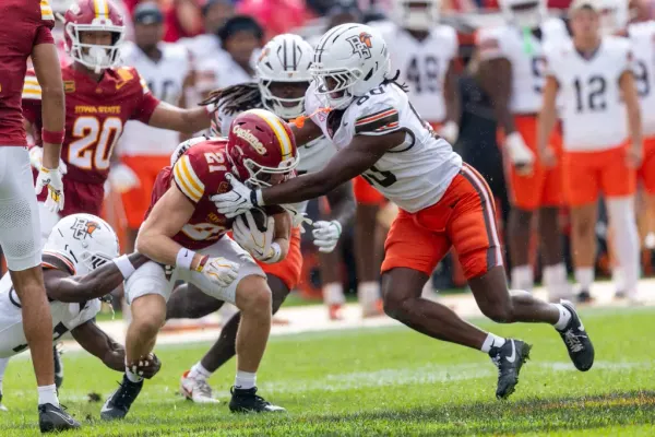 Aiden Flora's big day sinks BGSU in 55-7 loss to Iowa State