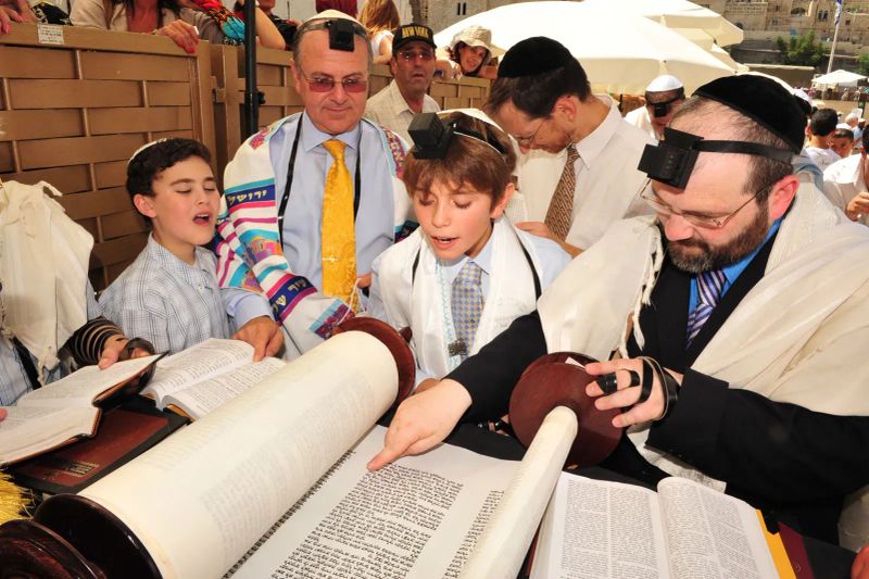 The Promised Land in Red State America: Inside Tulsa's Audacious Campaign to Court Young Jews