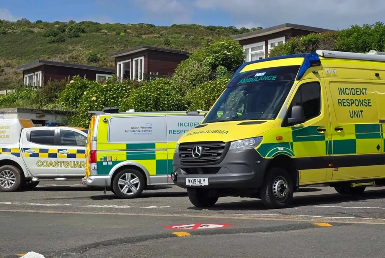 Major emergency response at Bovisand beach after person injured in fall