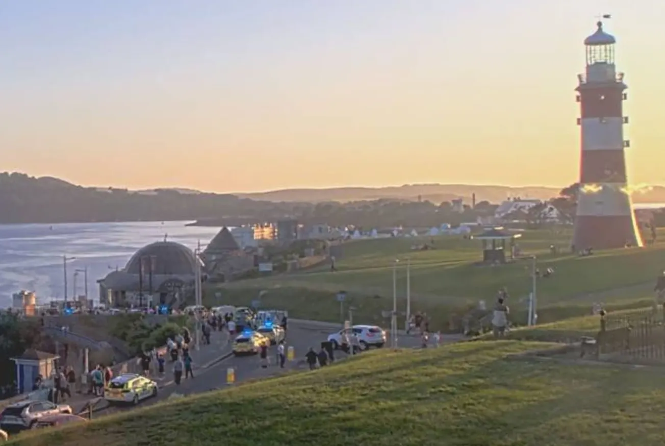 More than 10 police cars responded to serious incident on Plymouth Hoe