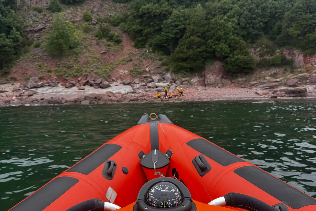 Injured man spends night stranded on rocks after 60ft fall near Cawsand Bay before being rescued by heroes