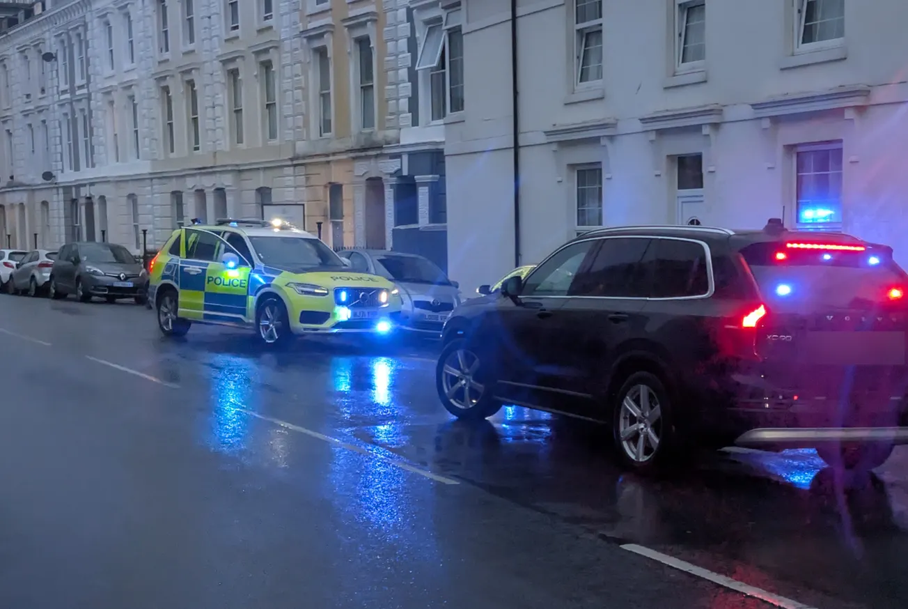 Armed police descend on Citadel Road as man detained