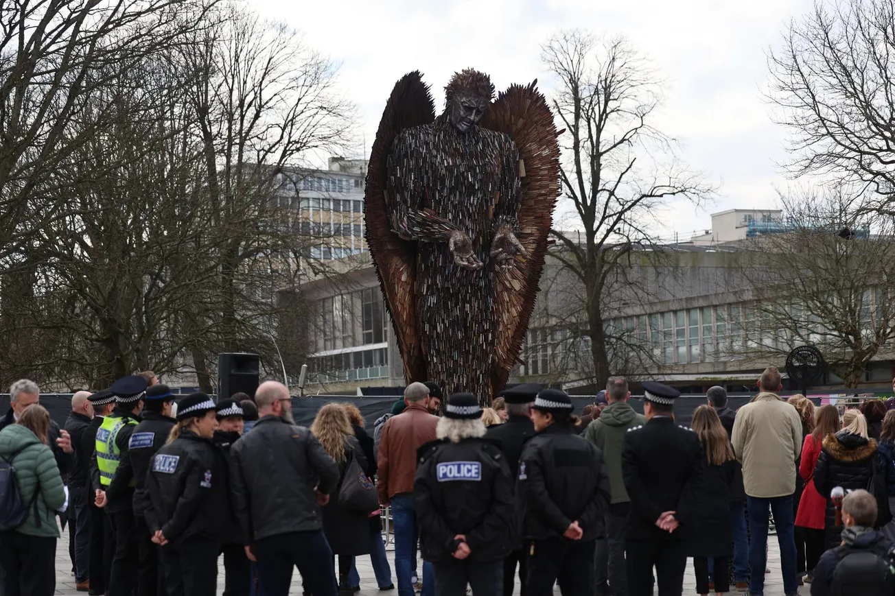 Hundreds gather in Plymouth as Knife Angel unveiled