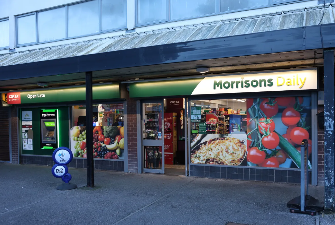 'Drunk' man threatens shop worker with glass bottle after being  refused alcohol