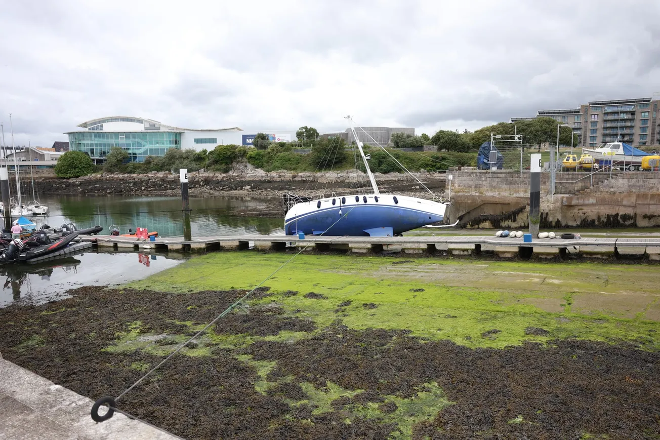 Yacht left stranded on slipway after low tide mishap