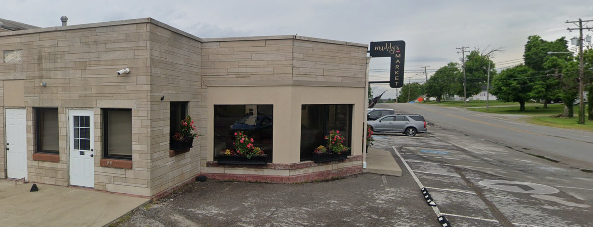 muddy's market wants a wine night