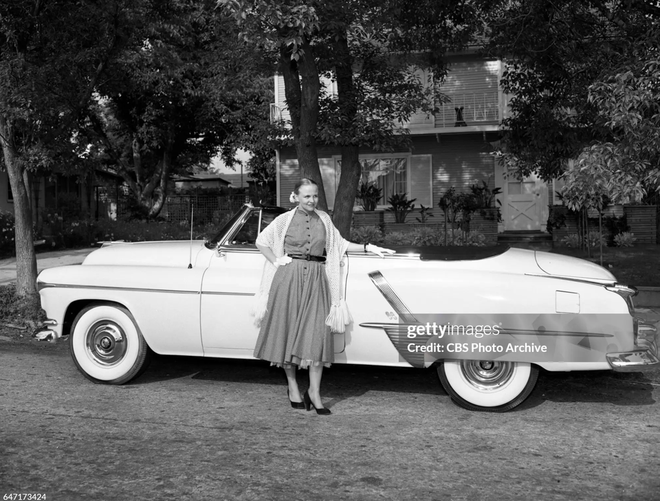 Peggy Lee Arriving
