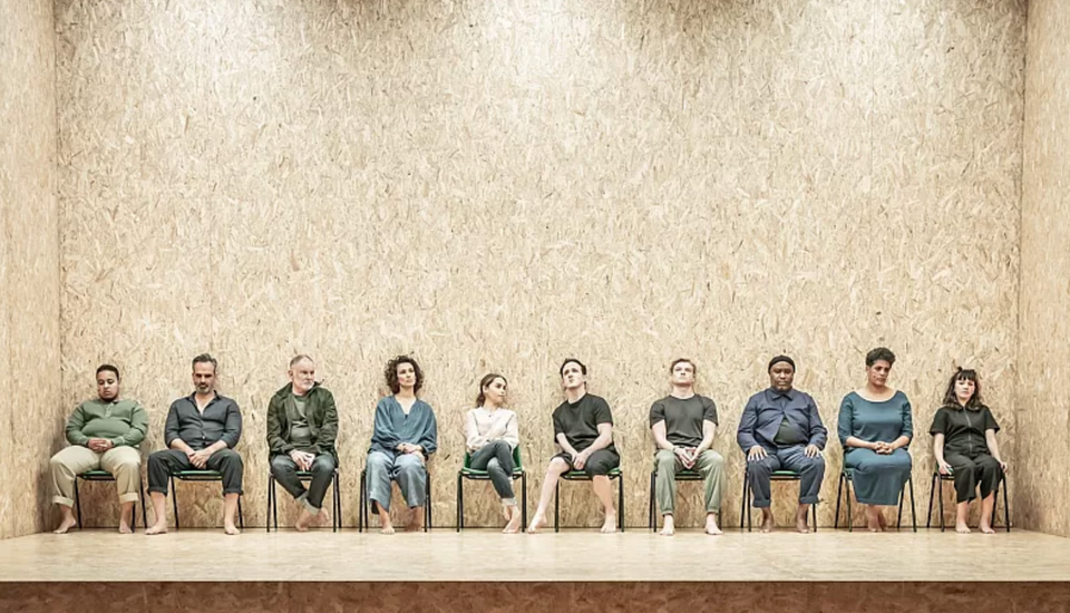 Costumes and Casting for $5