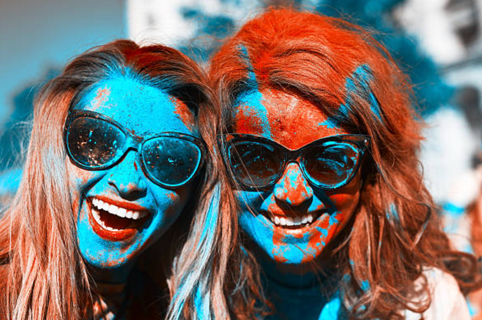 theater in swing states