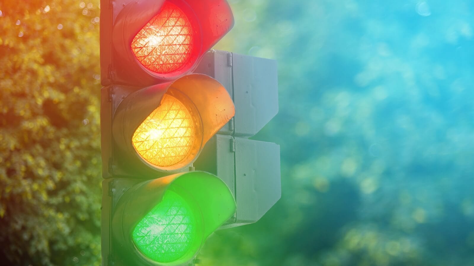 Traffic light: an approach to trend changes
