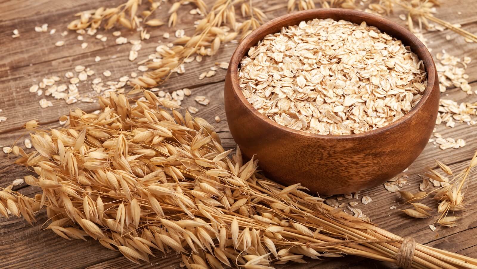 Wheat and bowl of oats: food prices going up