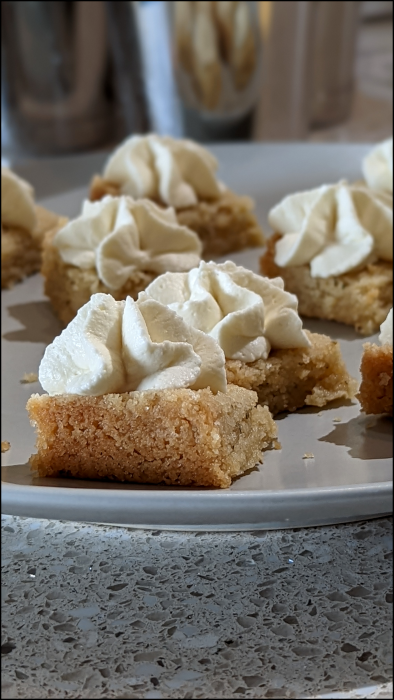 Rosemary-Shortbread-with-Whipped-Cream