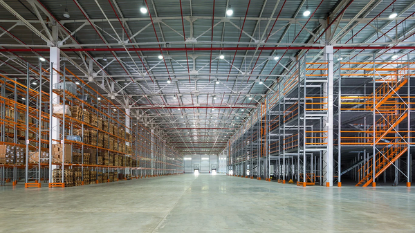 U.S. Warehouse Vacancies Surge as Import Volumes Stabilize