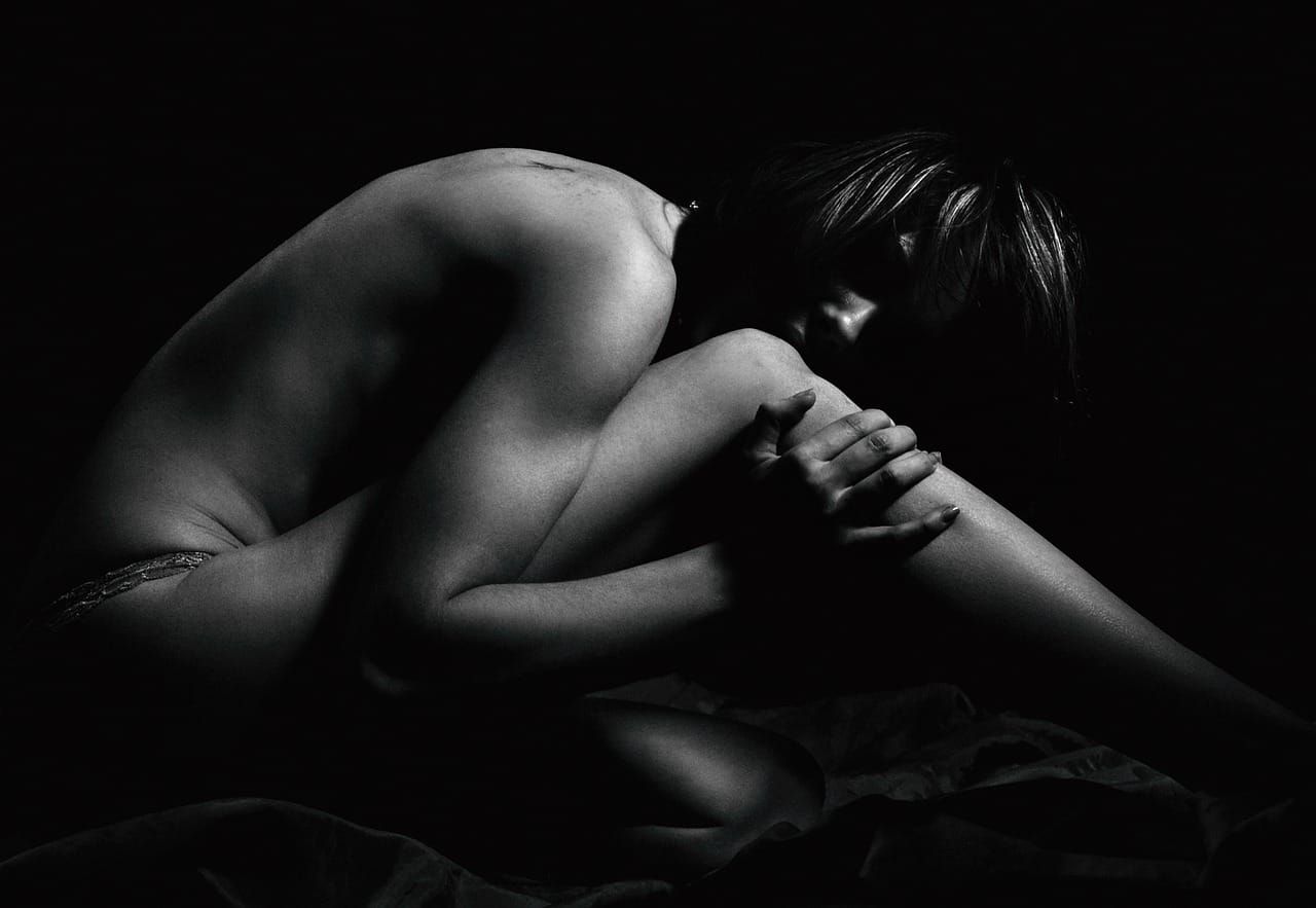 Removing Striae With Light Therapy: Super Promising Treatment!