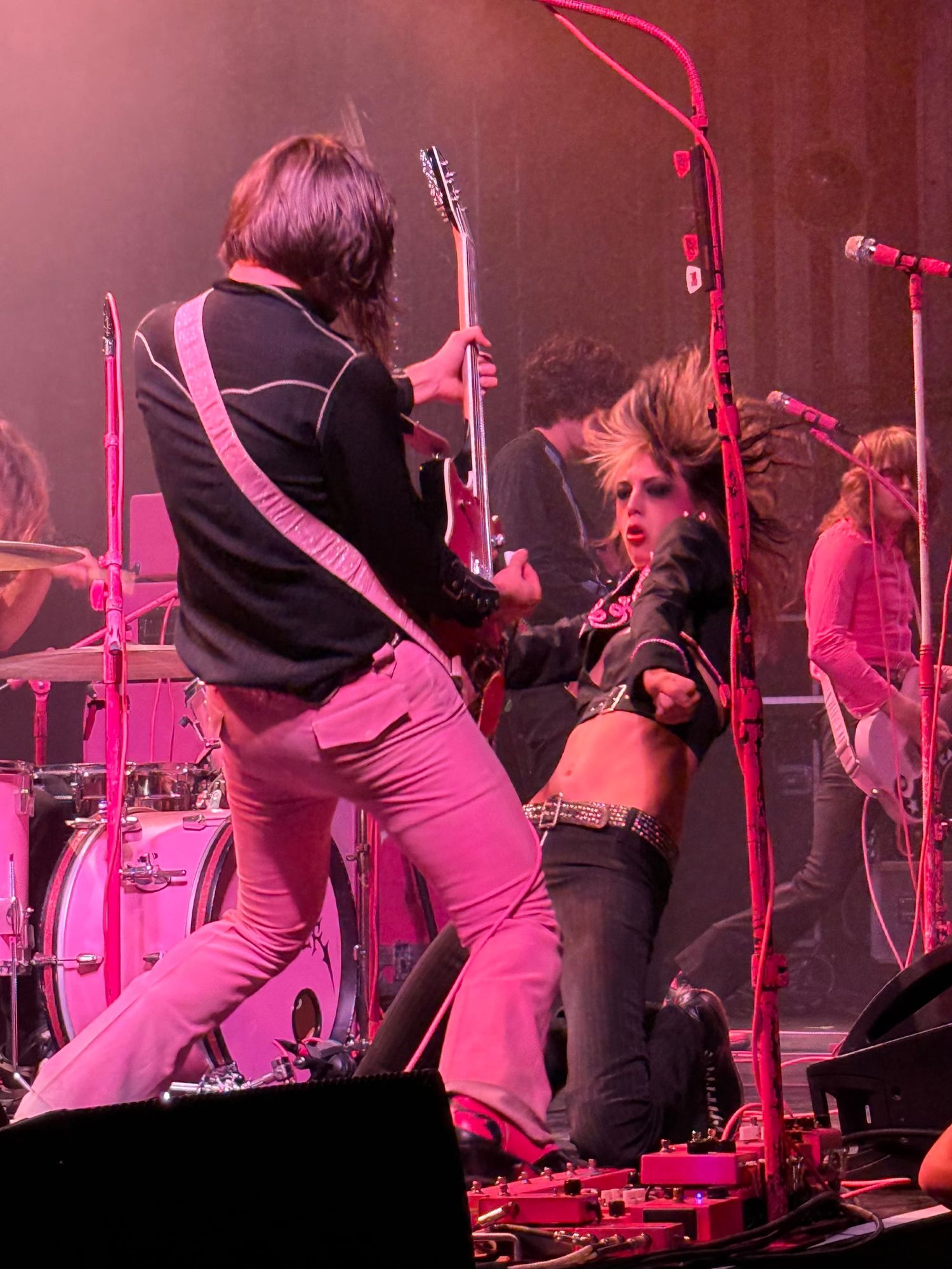 Garbage Brings The Love