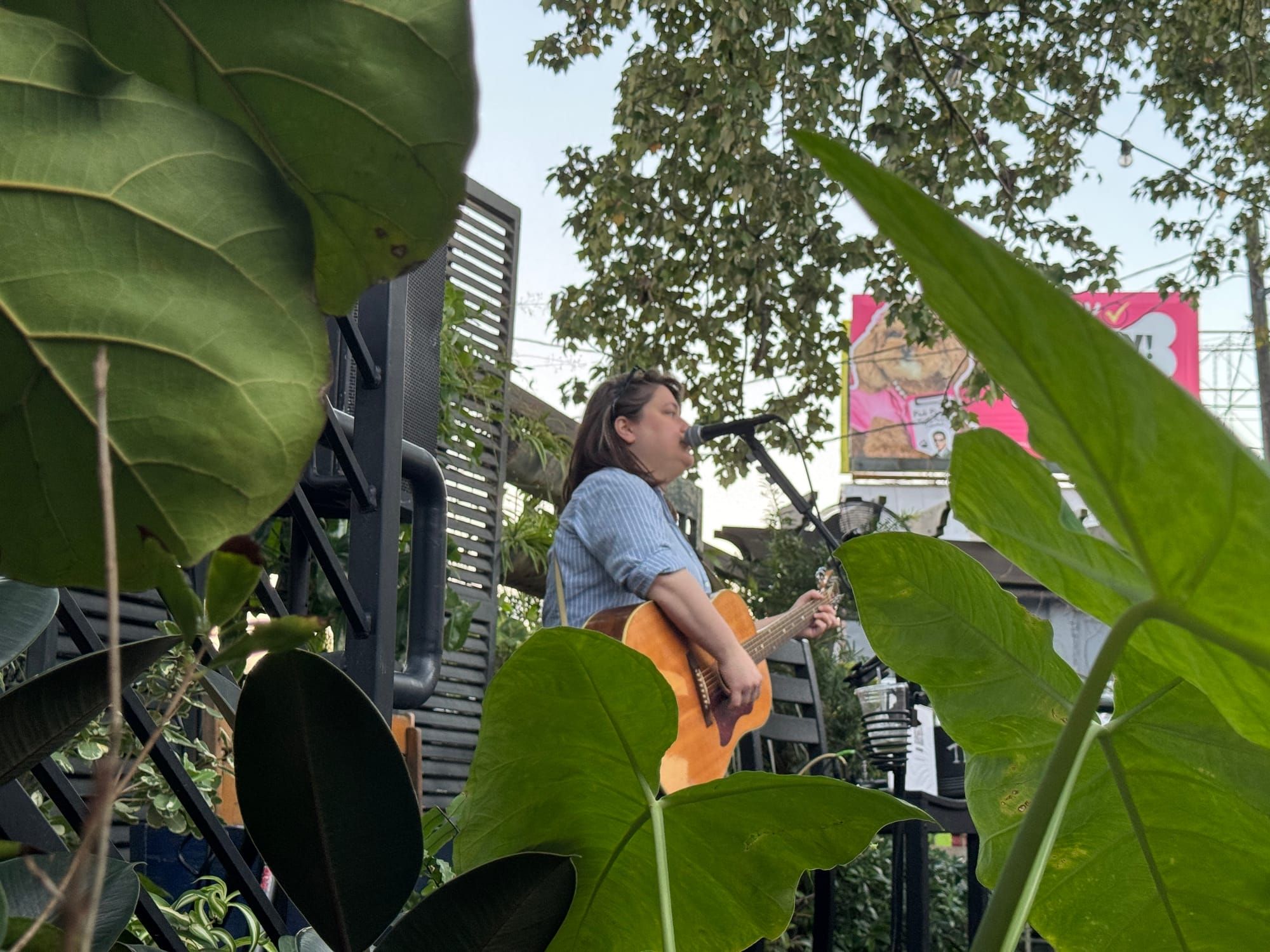 Live Music Breaks People Out Of Their Music 'Taste Bubbles'