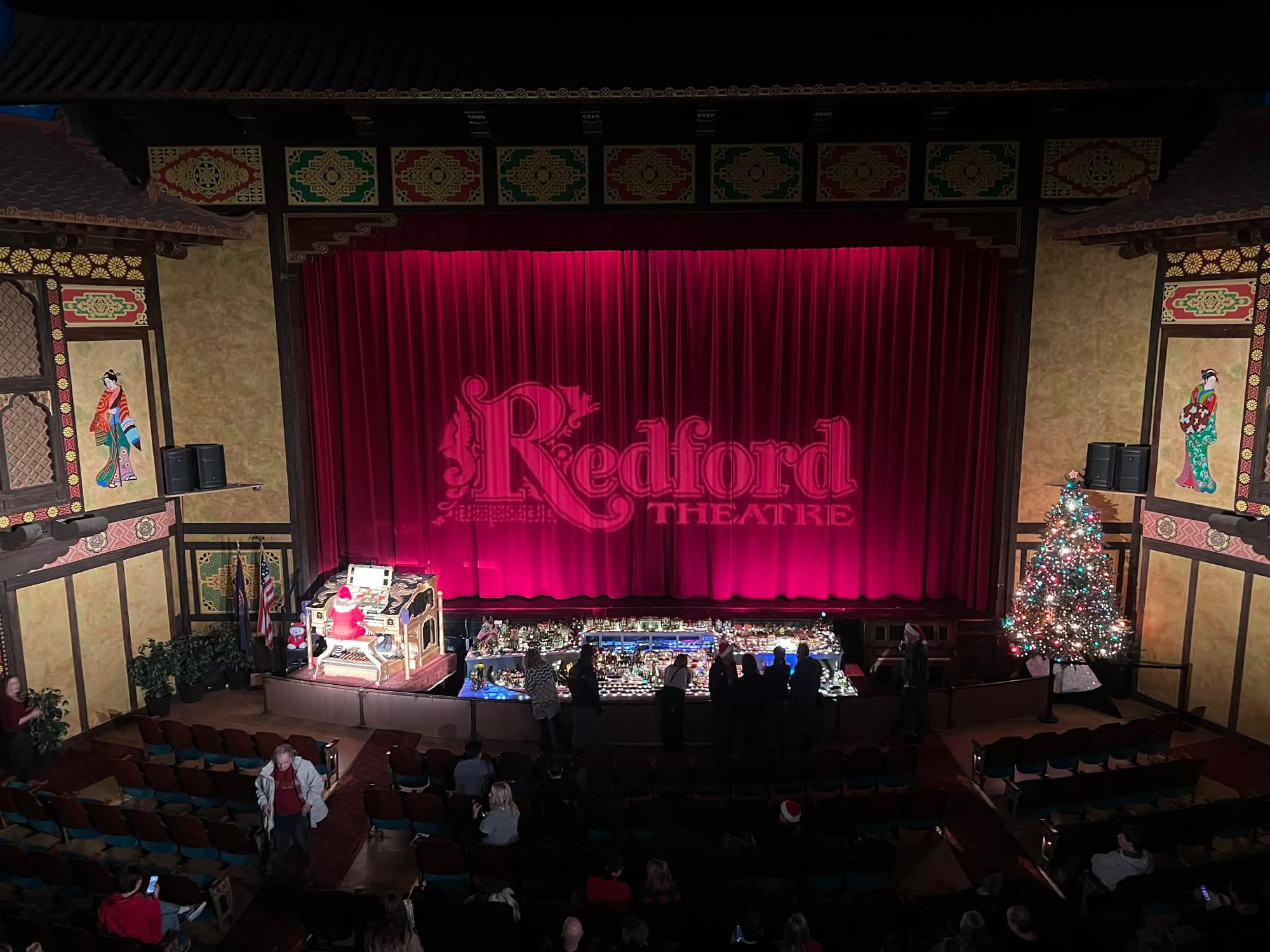 It's A Wonderful Theater